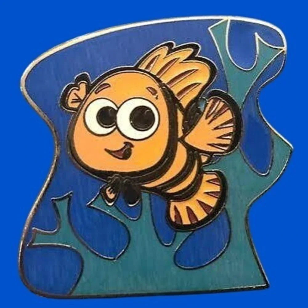 Disney Pin Finding Nemo 75706 PT52 Mystery Gold Tone Metal 2010 Limited Release